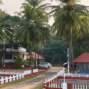 https://liberty-house.kerala-hotels.net
